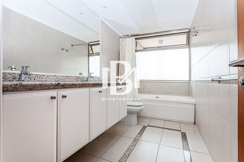Departamento En Venta De 4 Dorm. En Las Condes