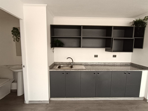 Departamento En Venta De 3 Dorm. En La Cisterna