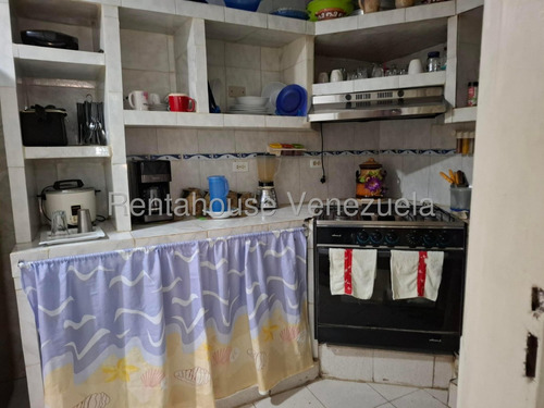 Casa De Dos Plantas En Venta En Via El Ujano Barquisimeto Lara Rc