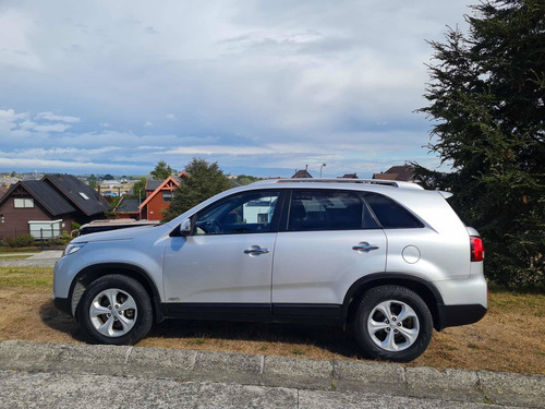 Imagen 3 de 8 de Kia Sorento Automático