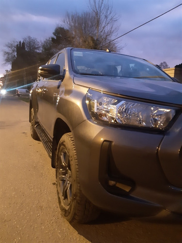 Imagen 9 de 10 de Toyota Hilux 2021 2.8 Cd Sr 177cv 4x4