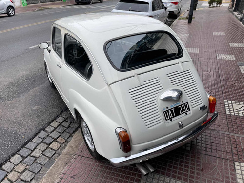 Imagen 15 de 20 de Fiat 600 R Año 1976 De Coleccion