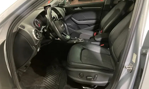 Audi A3 COD Select 1.4 lt Turbo