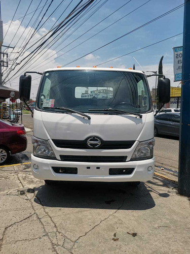 Imagen 8 de 15 de Toyota Hino 300 816 Hino 300 816 300 816