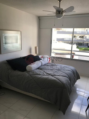 Imagen 8 de 12 de Apto. En Edificio Con Muy Buenos Servicios! - Punta Del Este Pinares