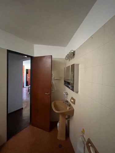 Vende Casa 3 Dorm En Barrio Urca!