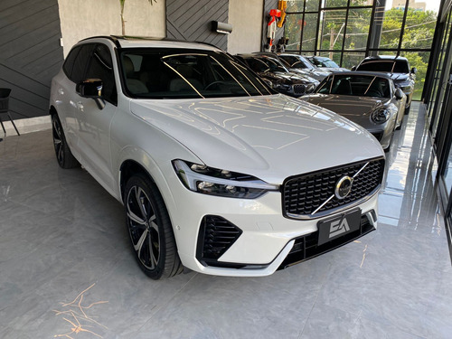 Volvo XC60 2.0 T8 RECHARGE R-DESIGN AWD GEARTRONIC