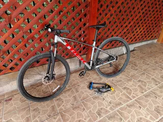 Bicicleta Mtb Trek Marlin 4 Gris 2022 Aro 29 + Garantía