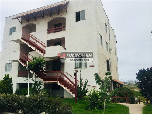 Departamento En Venta De 3 Dormitorios En La Serena