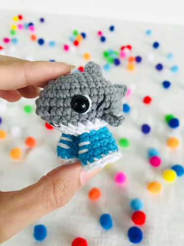 Tralalero Tralala Amigurumi Llavero Mini Tralalerito Tiburon Gris