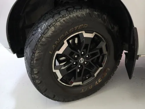 Nissan Frontier XE DSL 2.3 AT TD 6AB 4X4
