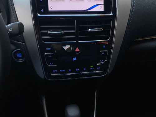 Imagem 15 de 15 de Toyota Yaris Hatch 1.5 16v Flex Xls Connect Multidrive C...