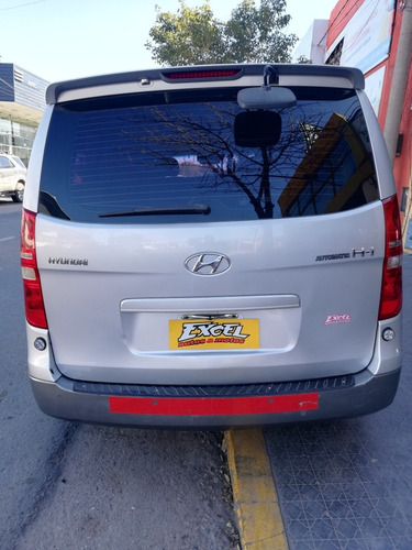 Imagen 10 de 12 de Hyundai H1 2008 2.5 Premium 1 At