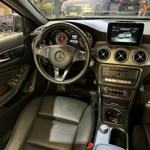 Mercedes-Benz Clase GLA 1.6 Gla200 Urban 156cv