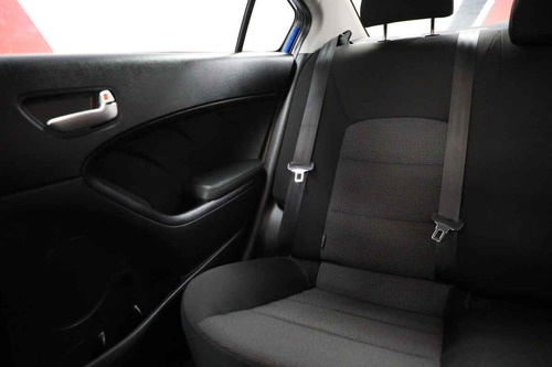 Imagen 9 de 15 de Kia Forte Sedan 2018 4p L, Tm6, Ba, R-16