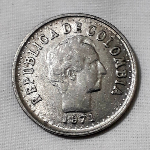 Moneda Colombiana Año 1971 - 20 Centavos