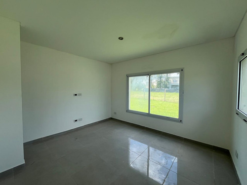 Casa En Venta A Estrenar En Pilar Del Este - Santa Elena