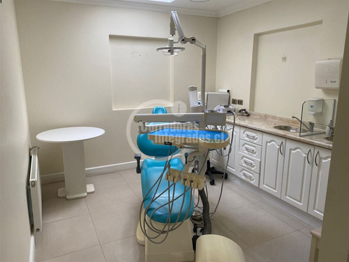 Casa En Venta De 1 Dorm. En Colina