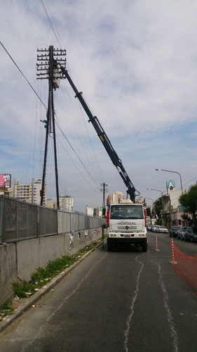 Imagen 6 de 10 de Alquiler De Hidrogrua Y Transporte- Grúas Rojas
