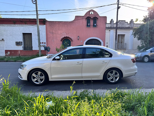 Volkswagen Vento 1.4 Comfortline 150cv At