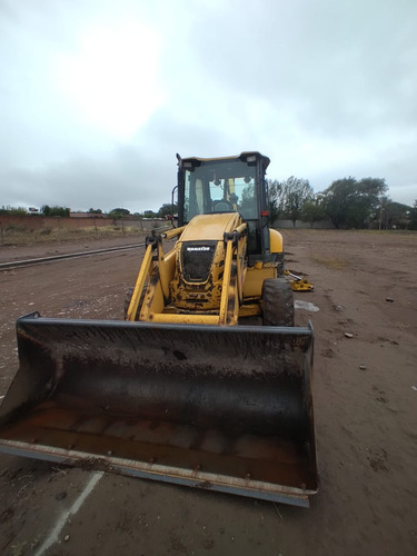 Retroexcavadora Komatsu 146wb