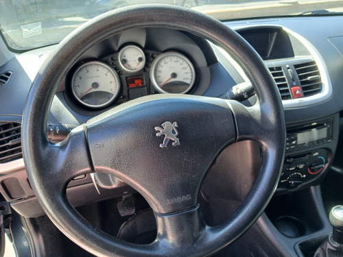 Peugeot 207 1.4 Active 75cv