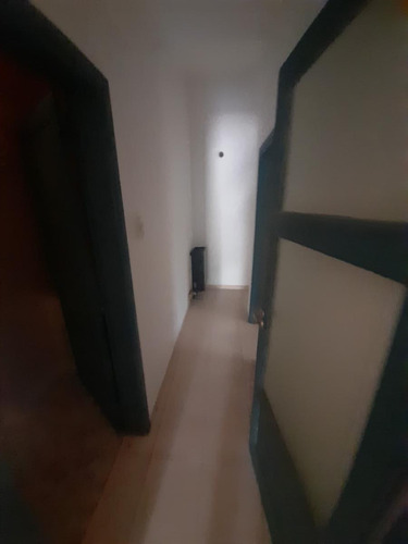 Inversión Inteligente Casa Con Patio, Cochera Y Posibilidad Comercial