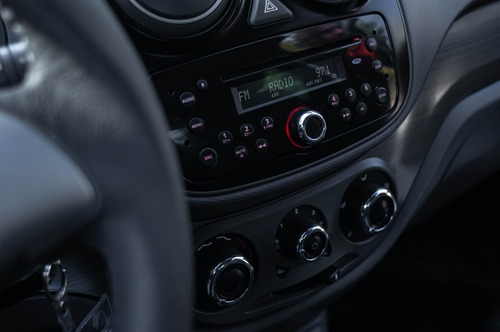 Fiat Palio Attractive 1.4 2015 - Permuto/financio Motorland