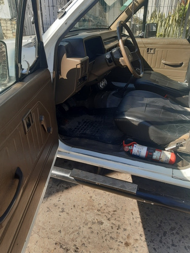Imagen 8 de 13 de Mitsubishi L200
