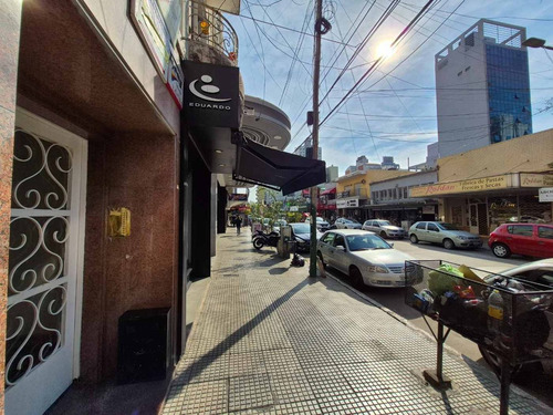 Depto 1 Ambiente En Centro Banfield! Oportunidad!