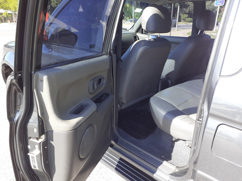 Mitsubishi L200 2.5 Sport Hpe Cab Doble 4x4