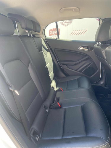 Mercedes-Benz Clase GLA 1.6 180 Cgi Mt