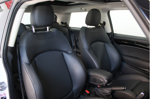 Mini Cooper Classic 2023