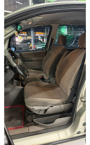 Chevrolet Zafira 2.0 MPFI ELEGANCE 8V FLEX 4P AUTOMÁTICO