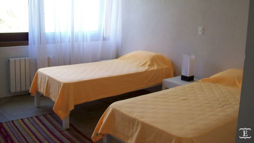 Casa En Alquiler Por Temporada De 8 Dormitorios En Club De Mar