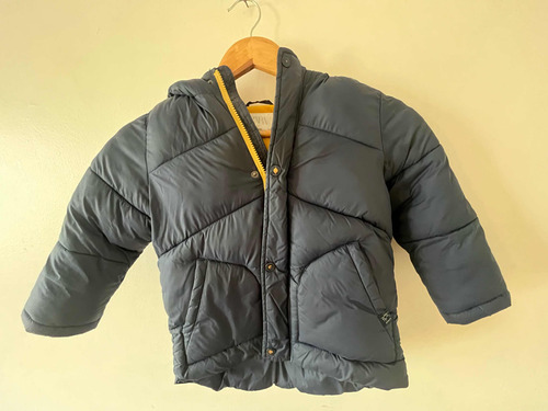 Campera Zara Niño Talle 4-5 Años