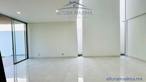Lujosa Casa Nueva En Venta Villa Universitaria Zapopan