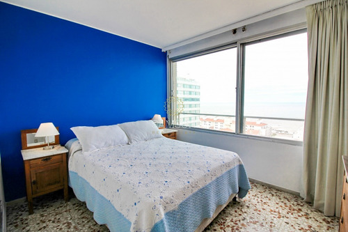 Venta Apartamento Con Vista Al Mar En Península, Punta Del Este- Ref: 63863