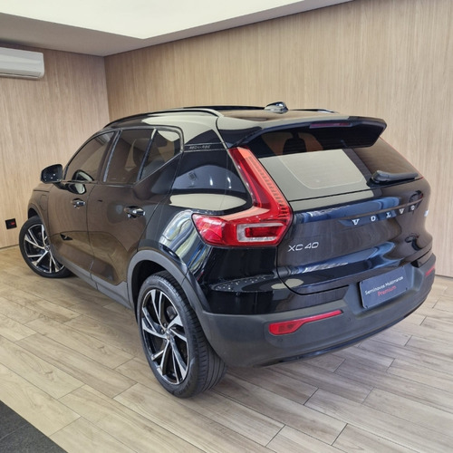 Volvo XC40 1.5 T5 RECHARGE R-DESIGN GEARTRONIC