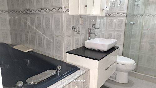 Venta De Apartamento. Urb Calicanto Resd Villa El Parque