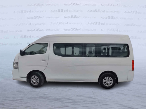 Imagen 2 de 15 de Nissan Urvan 2019 4p Amplia L4/2.5 Man 15/pas P/seg