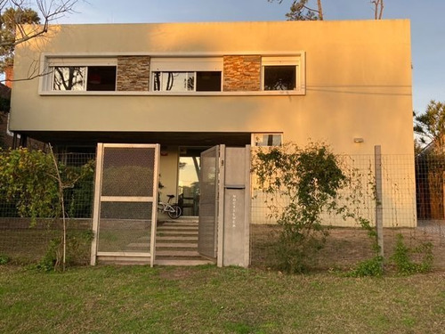 Imagen 1 de 22 de Casa En Venta De 4 Dormitorios En Pinares (ref: Lij-5705)