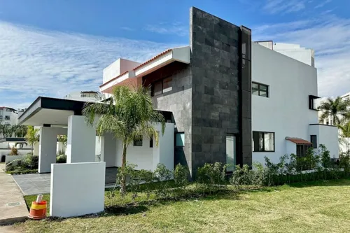 Casa Nueva En Venta En Club De Golf Paraiso Cuntry Club, Emiliano Zapata Morelos.