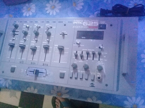 Mixer De 5canales Vestax Pcm 625 Profecional Funcionando (Usado)
