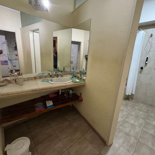 Venta Casa 6 Ambientes Villa Sarmiento Con Piscina