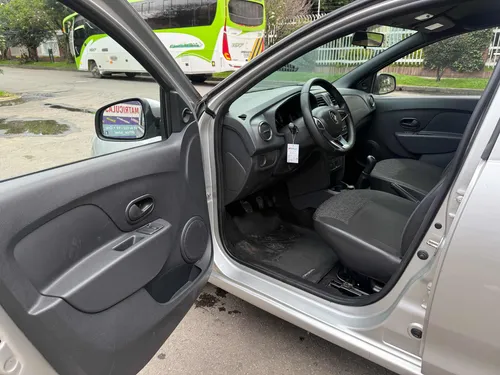 Renault Logan 1.6 Authentique