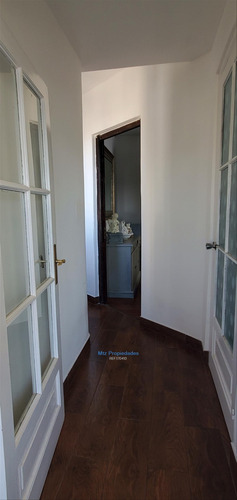 Imagen 11 de 17 de Venta - Apartamento Frente A Presidencia - Todo Reciclado