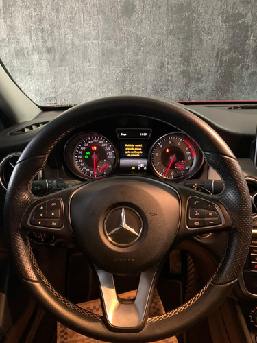 Mercedes-Benz Classe GLA 1.6 Advance Turbo Flex 5p