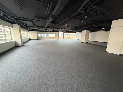 Increible Oficina Recien Remodelada Habiliatada De 312 M2