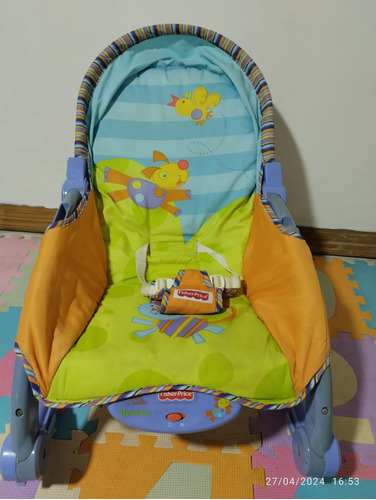 Mecedora Fisher-price. Bebé. A Baterias.